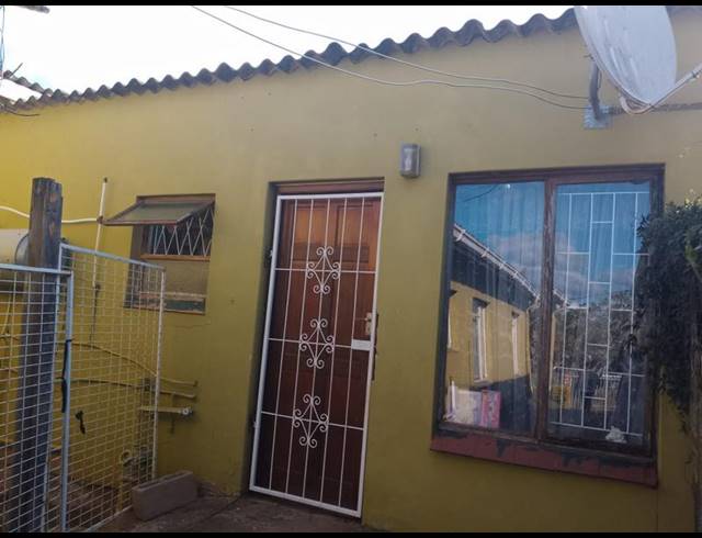 2 BEDROOM PROPERTY TO RENT IN KINGSWOOD